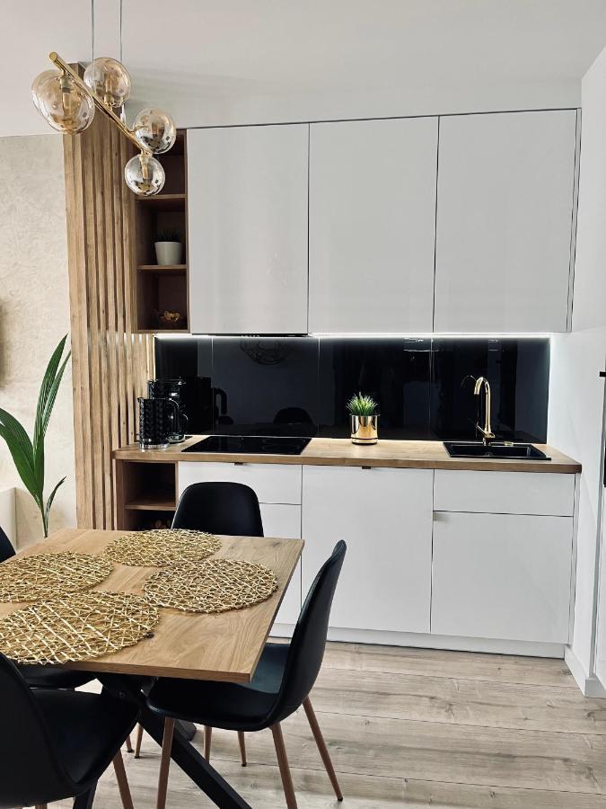 Nowoczesny Apartament Z Garazem Morelova Danzig Exterior foto
